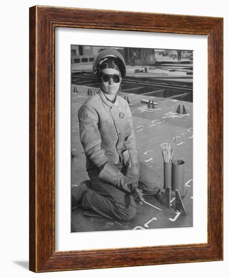 Woman Working as a Ship Welder in the Richmond Shipyards-Hansel Mieth-Framed Photographic Print