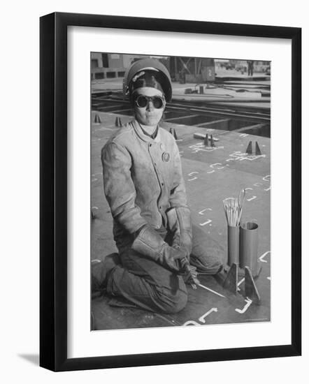 Woman Working as a Ship Welder in the Richmond Shipyards-Hansel Mieth-Framed Photographic Print