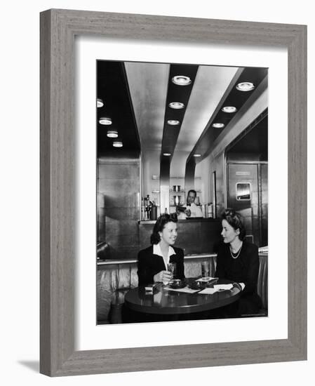 Women Drinking in Club Car Aboard the 20th Century Limited-Alfred Eisenstaedt-Framed Photographic Print