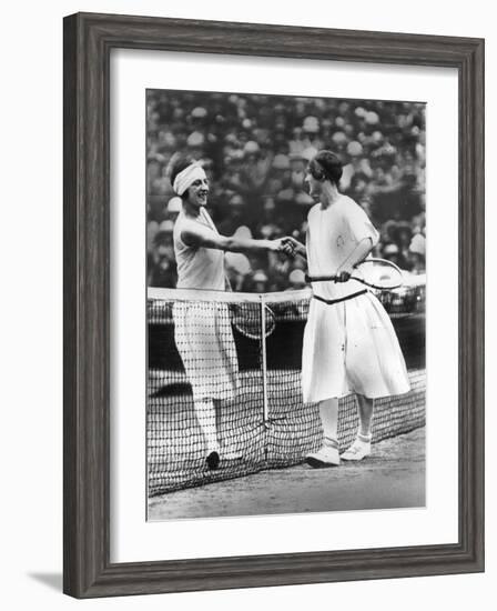 Women Finalist of Wimbledon Tennis Championship : Miss Froy and Suzanne Lenglen (L) in 1925-null-Framed Photo