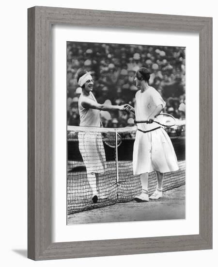 Women Finalist of Wimbledon Tennis Championship : Miss Froy and Suzanne Lenglen (L) in 1925-null-Framed Photo