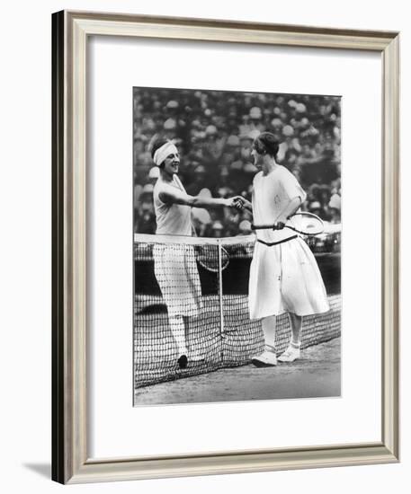 Women Finalist of Wimbledon Tennis Championship : Miss Froy and Suzanne Lenglen (L) in 1925-null-Framed Photo