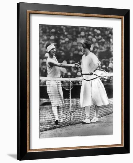 Women Finalist of Wimbledon Tennis Championship : Miss Froy and Suzanne Lenglen (L) in 1925-null-Framed Photo