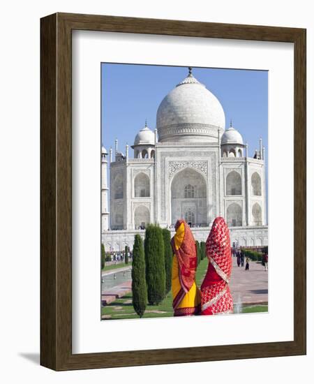 Women in Colourful Saris at the Taj Mahal, UNESCO World Heritage Site, Agra, Uttar Pradesh State, I-Gavin Hellier-Framed Photographic Print