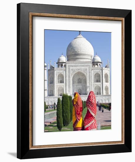 Women in Colourful Saris at the Taj Mahal, UNESCO World Heritage Site, Agra, Uttar Pradesh State, I-Gavin Hellier-Framed Photographic Print