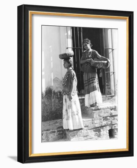 Women in Tehuantepec, Mexico, 1929-Tina Modotti-Framed Giclee Print