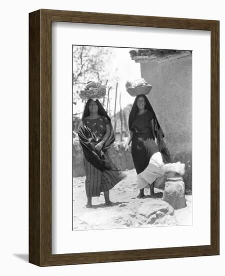 Women in Tehuantepec, Mexico, 1929-Tina Modotti-Framed Photographic Print