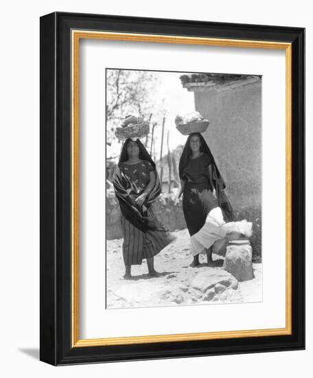 Women in Tehuantepec, Mexico, 1929-Tina Modotti-Framed Photographic Print