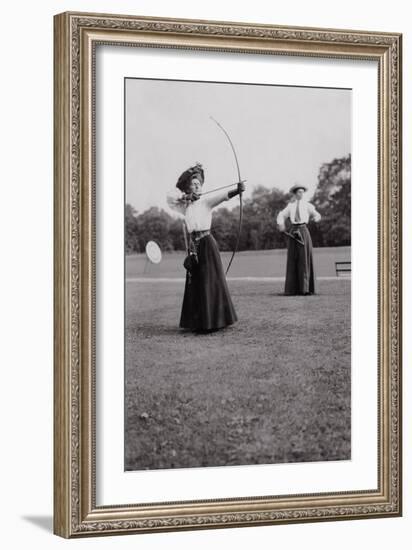 Women's Archery, 1909-null-Framed Photographic Print