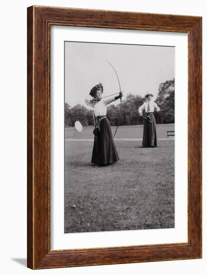 Women's Archery, 1909-null-Framed Photographic Print