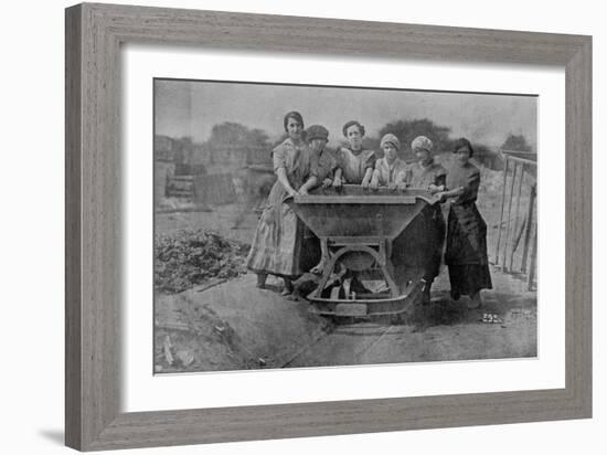 Women Transporting Refuse. War Office Photography, 1916 (B/W Photo)-English Photographer-Framed Giclee Print