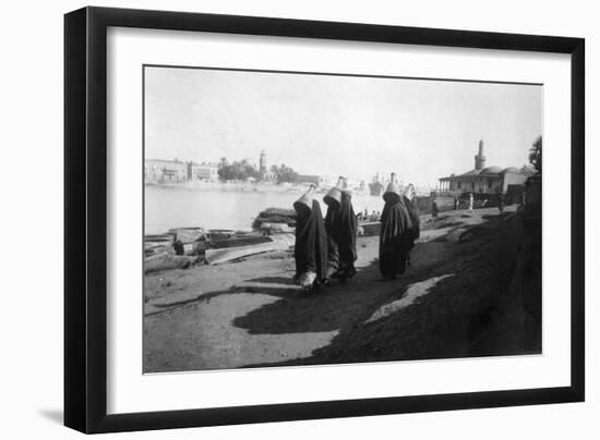 Women Water Carriers, Tigris River, Baghdad, Iraq, 1917-1919-null-Framed Giclee Print