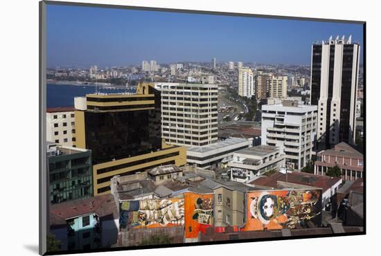 Wonderful Graffiti, Valparaiso, Chile-Peter Groenendijk-Mounted Photographic Print