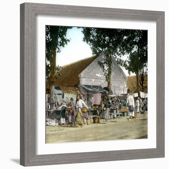 Wonokromo (Island of Java, Indonesia), the Market, around 1900-Leon, Levy et Fils-Framed Photographic Print