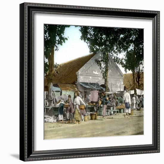 Wonokromo (Island of Java, Indonesia), the Market, around 1900-Leon, Levy et Fils-Framed Photographic Print