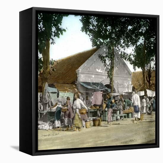 Wonokromo (Island of Java, Indonesia), the Market, around 1900-Leon, Levy et Fils-Framed Premier Image Canvas