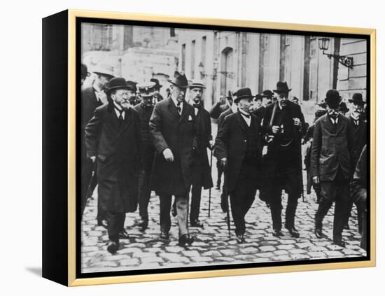 Woodrow Wilson, Georges Clemenceau, Arthur Balfour, and Baron Sonnino-null-Framed Premier Image Canvas