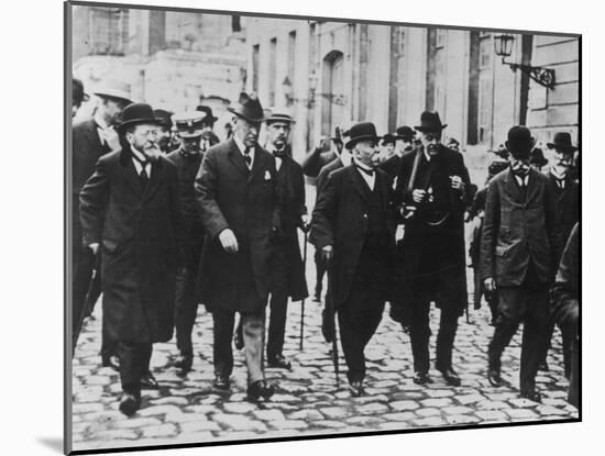 Woodrow Wilson, Georges Clemenceau, Arthur Balfour, and Baron Sonnino-null-Mounted Photographic Print