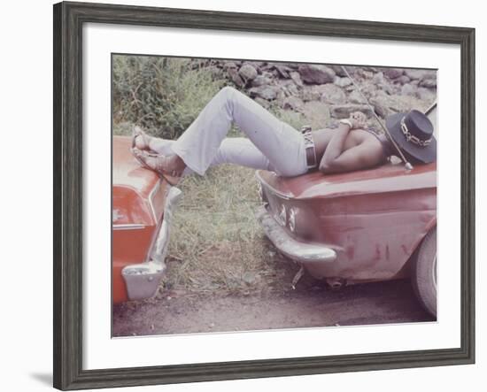 Woodstock Music and Art Festival-Bill Eppridge-Framed Photographic Print