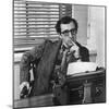 Woody Allen THE FRONT, 1976 directed by MARTIN RITT (b/w photo)-null-Mounted Photo