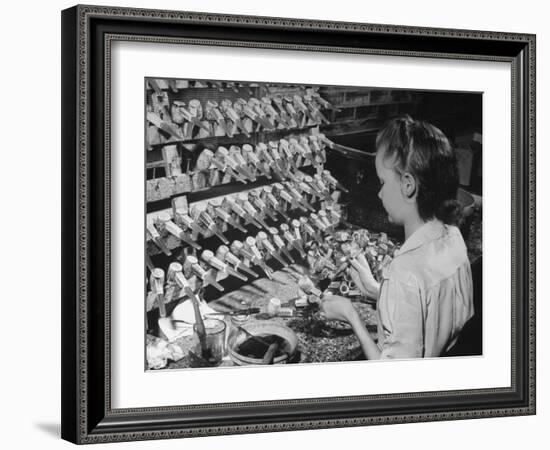 Worker Making Corn Cob Pipes-Wallace Kirkland-Framed Photographic Print