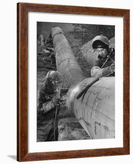 Workers Welding Pipeline to Be Used for Natural Gas-null-Framed Photographic Print
