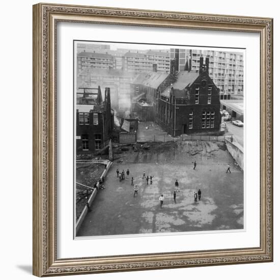 Working Class Children in Sheffield, South Yorkshire, Playing Out of Doors-Henry Grant-Framed Photographic Print