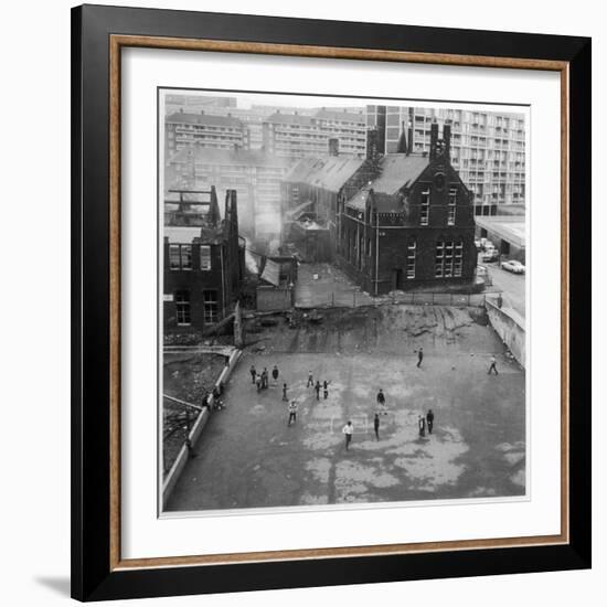 Working Class Children in Sheffield, South Yorkshire, Playing Out of Doors-Henry Grant-Framed Photographic Print