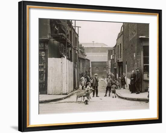 Working Class Children Playing in a Cobbled Street in Wapping, East London-null-Framed Photographic Print