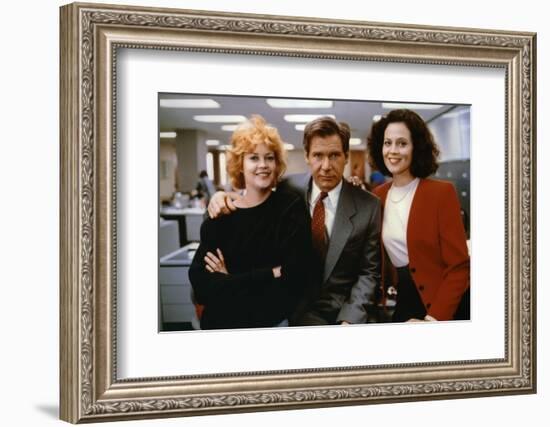 Working Girl by MikeNichols with Harrison Ford Melanie Griffith and Sigourney Weaver, 1988 (photo)-null-Framed Photo