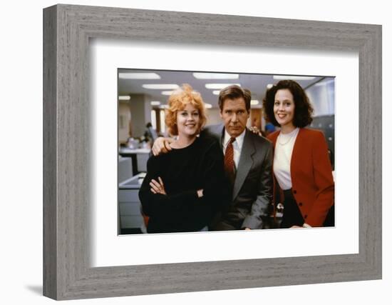 Working Girl by MikeNichols with Harrison Ford Melanie Griffith and Sigourney Weaver, 1988 (photo)-null-Framed Photo