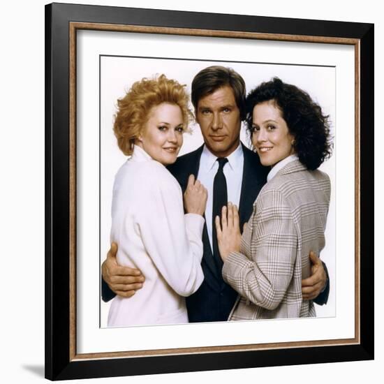 Working Girl by MikeNichols with Harrison Ford, Melanie Griffith and Sigourney Weaver, 1988 (photo)-null-Framed Photo