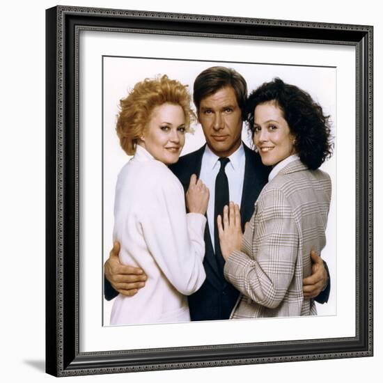 Working Girl by MikeNichols with Harrison Ford, Melanie Griffith and Sigourney Weaver, 1988 (photo)-null-Framed Photo