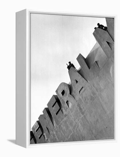 Workmen Atop General Motors Building at the NY World's Fair-Alfred Eisenstaedt-Framed Premier Image Canvas