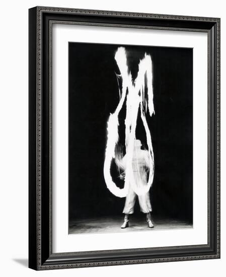 World's Ace Juggler Massimiliano Truzzi Juggling Plates-Gjon Mili-Framed Photographic Print