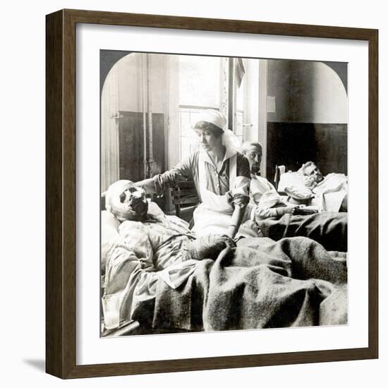 World War I: Nurse-null-Framed Photographic Print