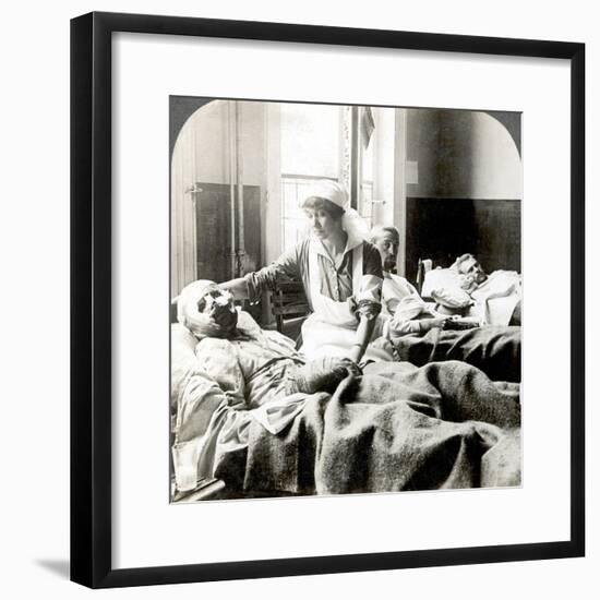 World War I: Nurse-null-Framed Photographic Print