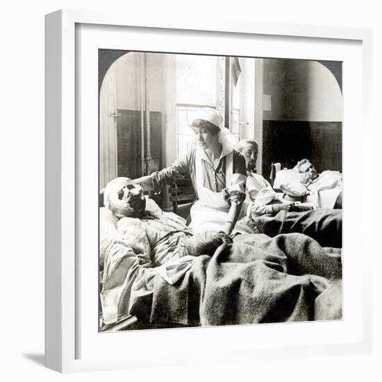 World War I: Nurse-null-Framed Photographic Print