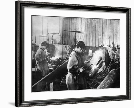 World War I: Women Workers-null-Framed Photographic Print