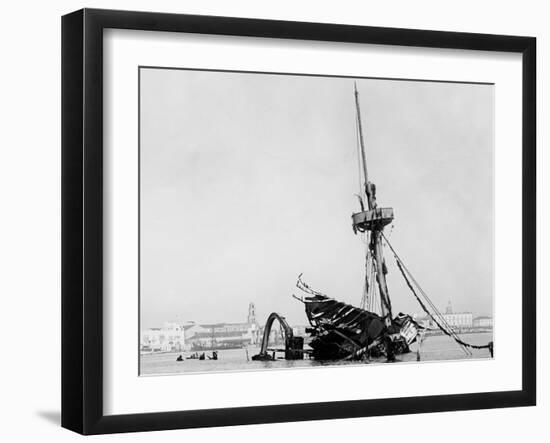 Wreck of the Maine, Havana-null-Framed Photo