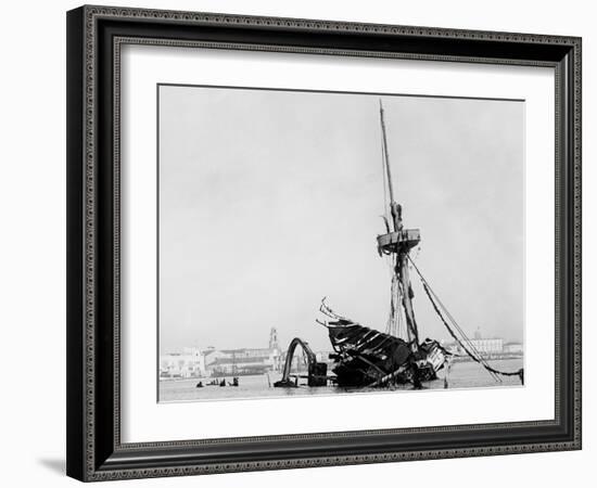 Wreck of the Maine, Havana-null-Framed Photo