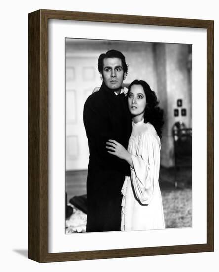 Wuthering Heights, Laurence Olivier, Merle Oberon, 1939-null-Framed Photo