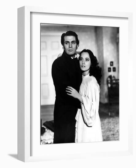 Wuthering Heights, Laurence Olivier, Merle Oberon, 1939-null-Framed Photo