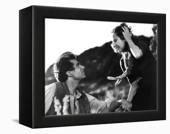 Wuthering Heights, Laurence Olivier, Merle Oberon, 1939-null-Framed Stretched Canvas