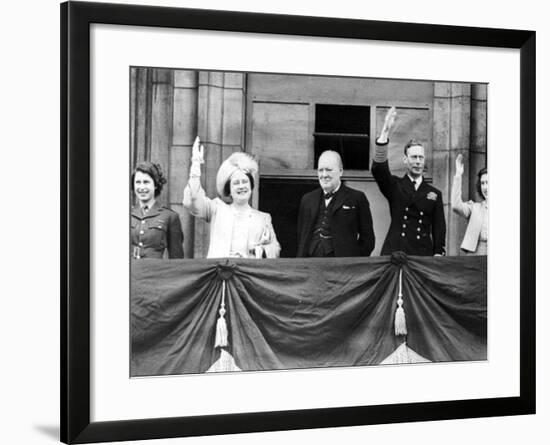 WWII Britain VE Day Royal Family-null-Framed Photographic Print