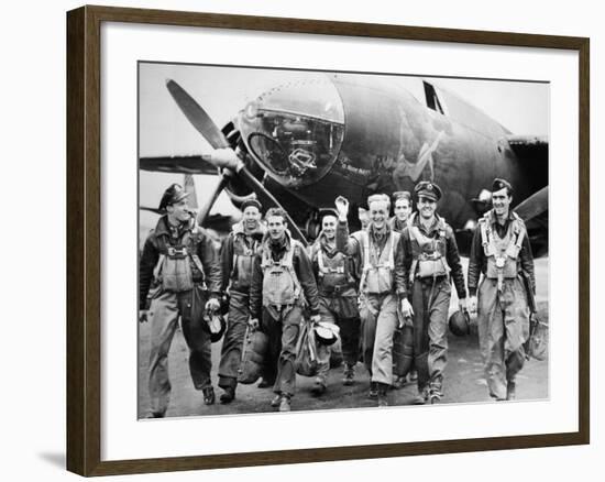 WWII Europe England U.S. Air Force Crews-null-Framed Photographic Print