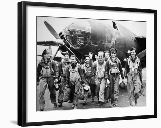 WWII Europe England U.S. Air Force Crews-null-Framed Photographic Print