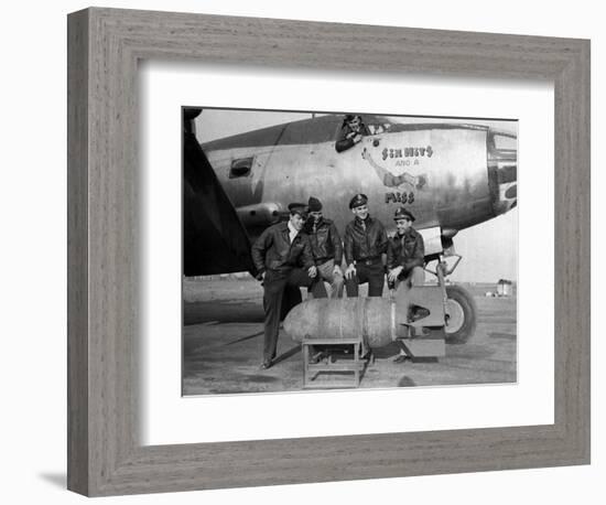 WWII Europe England U.S. Air Force Pilot Crews-HWC-Framed Photographic Print