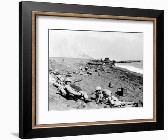 WWII Iwo Jima U.S. Invasion-Joe Rosenthal-Framed Photographic Print