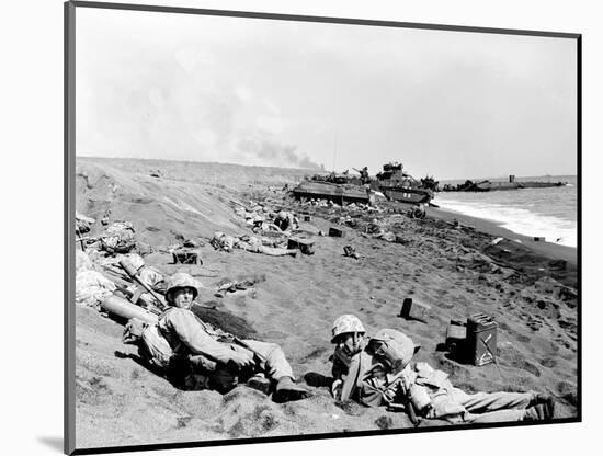 WWII Iwo Jima U.S. Invasion-Joe Rosenthal-Mounted Photographic Print